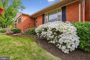 9909 Ashburton Ln, Bethesda, MD 20817 - Photo 45