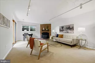 9909 Ashburton Ln, Bethesda, MD 20817 - Photo 27