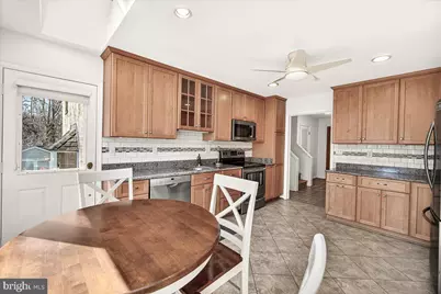 19005 Plummer Drive, Germantown, MD 20876 - Photo 17