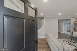 4218 Brookfield Dr, Kensington, MD 20895 - Photo 3