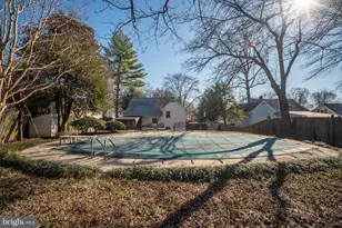 13306 Grenoble Dr, Rockville, MD 20853 - Photo 39