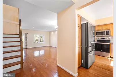 7857 Heatherton Lane, Rockville, MD 20854 - Photo 5