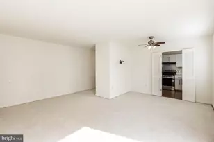 10650 Weymouth St, Bethesda, MD 20814 - Photo 11