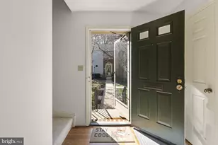 4843 Willett Pkwy, Chevy Chase, MD 20815 - Photo 3