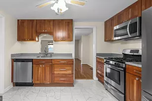 20405 Afternoon Ln, Germantown, MD 20874 - Photo 3