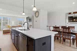 9640 Nature Trl, Montgomery Village, MD 20886 - Photo 15