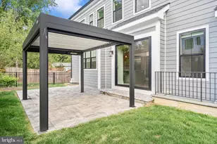 8104 Woodhaven Blvd, Bethesda, MD 20817 - Photo 97
