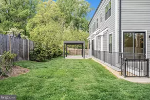 8104 Woodhaven Blvd, Bethesda, MD 20817 - Photo 95