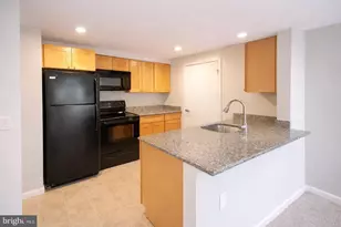 9836 Hellingly Pl, Montgomery Village, MD 20886 - Photo 7