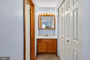 705 Marshall Manor Dr, Silver Spring, MD 20905 - Photo 15