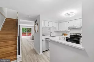 12468 Valleyside Way, Germantown, MD 20874 - Photo 5