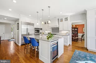 10 Meyer Point Ct, Potomac, MD 20854 - Photo 9