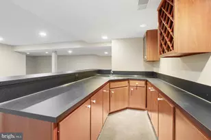 10 Meyer Point Ct, Potomac, MD 20854 - Photo 49