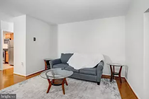 4242 East-West Hwy, Chevy Chase, MD 20815 - Photo 5