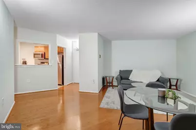 4242 E West Hwy #902, Chevy Chase, MD 20815 - Photo 11