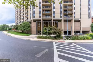 4242 East-West Hwy, Chevy Chase, MD 20815 - Photo 45