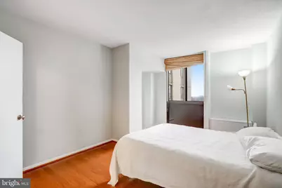 4242 E West Hwy #902, Chevy Chase, MD 20815 - Photo 17