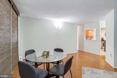 4242 E West Hwy #902, Chevy Chase, MD 20815 - Photo 7