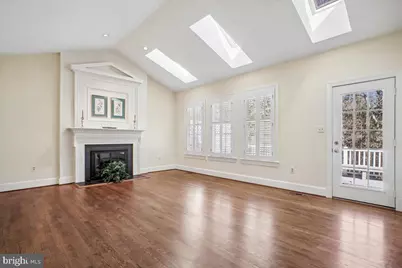 10229 Sundance Court, Potomac, MD 20854 - Photo 9