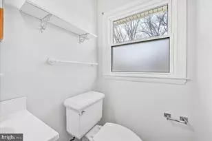 7121 Panorama Dr, Rockville, MD 20855 - Photo 17