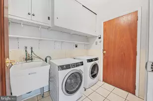 7121 Panorama Dr, Rockville, MD 20855 - Photo 15