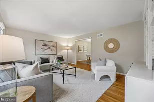 11705 Hitching Post Ln, Rockville, MD 20852 - Photo 7