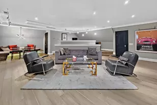6413 Garnett Dr, Chevy Chase, MD 20815 - Photo 15