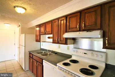 19517 Gunners Branch Road #424, Germantown, MD 20876 - Photo 5