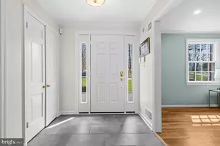 7917 Greentree Rd, Bethesda, MD 20817 - Photo 5