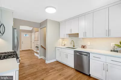 7703 Newmarket Drive, Bethesda, MD 20817 - Photo 9