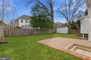 7703 Newmarket Dr, Bethesda, MD 20817 - Photo 33