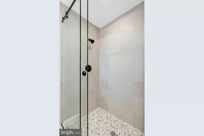 7703 Newmarket Drive, Bethesda, MD 20817 - Photo 15