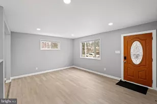 4718 Boiling Brook Pkwy, Rockville, MD 20852 - Photo 5