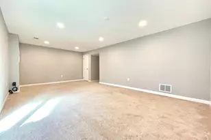 27 Chantilly Ct, Rockville, MD 20850 - Photo 29