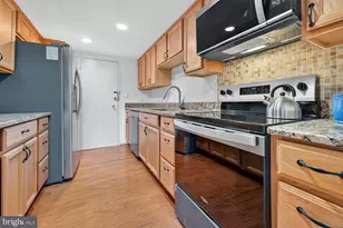 7501 Democracy Blvd, Bethesda, MD 20817 - Photo 7