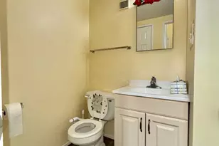 10059 Ridgeline Dr, Montgomery Village, MD 20886 - Photo 7