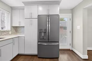 5807 Maiden Ln, Bethesda, MD 20817 - Photo 17