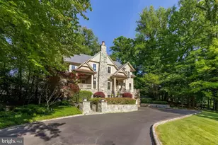 8819 Chalon Dr, Bethesda, MD 20817 - Photo 63