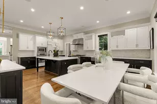 8819 Chalon Dr, Bethesda, MD 20817 - Photo 13