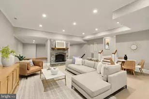 8819 Chalon Dr, Bethesda, MD 20817 - Photo 45