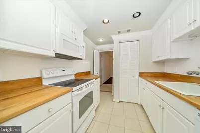 4601 N Park Avenue #417 S, Chevy Chase, MD 20815 - Photo 17