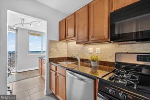 1220 Blair Mill Rd, Silver Spring, MD 20910 - Photo 13