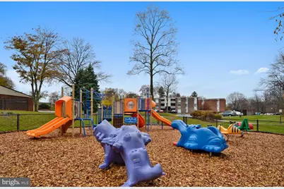 796 Quince Orchard Boulevard #201, Gaithersburg, MD 20878 - Photo 27