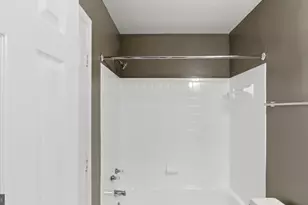 2628 Deer Ridge Dr, Silver Spring, MD 20904 - Photo 33