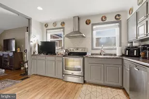 13006 Parkland Dr, Rockville, MD 20853 - Photo 9