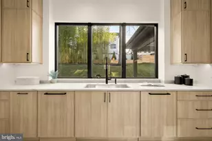 5828 Tanglewood Dr, Bethesda, MD 20817 - Photo 9