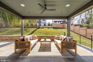 5828 Tanglewood Dr, Bethesda, MD 20817 - Photo 11