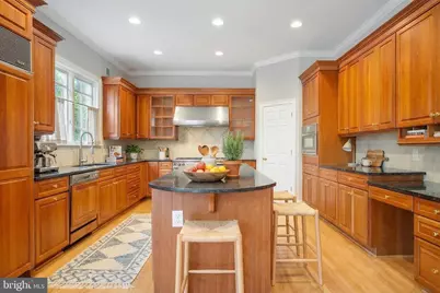 6723 Honesty Drive, Bethesda, MD 20817 - Photo 5