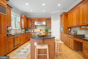 6723 Honesty Dr, Bethesda, MD 20817 - Photo 5