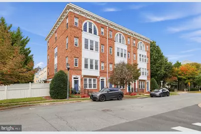 185 Chevy Chase Street #185, Gaithersburg, MD 20878 - Photo 1